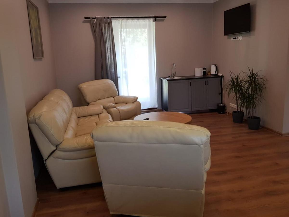 Kuivizu Krogs - Motelis Salacgrīva Zewnętrze zdjęcie